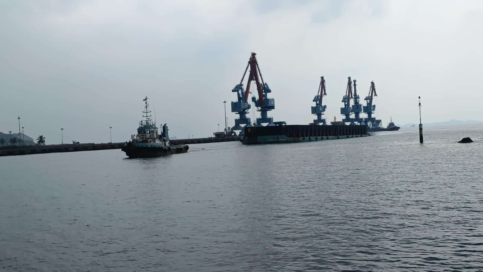 tb. bintang mutiara x bg. nusantara atlantic 2 (2)